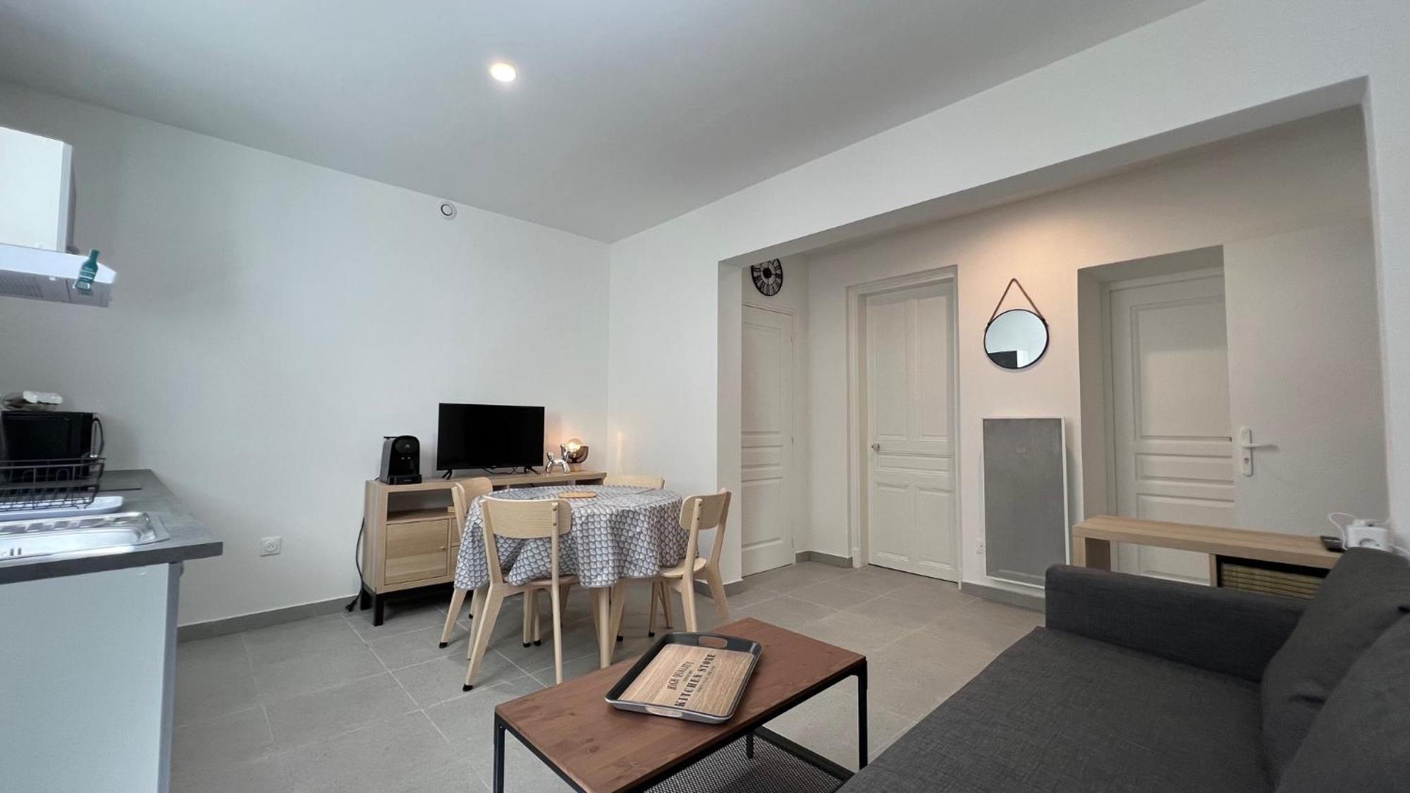 Fenix Appartement T2 40 M2 Cosy Rdc Plein Centre Ville Pierrelatte Eksteriør billede